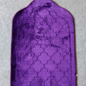 Name: laser cutting janamaz
colour: purple 🟪
size: 27×42
Weight: 660 gm
washable