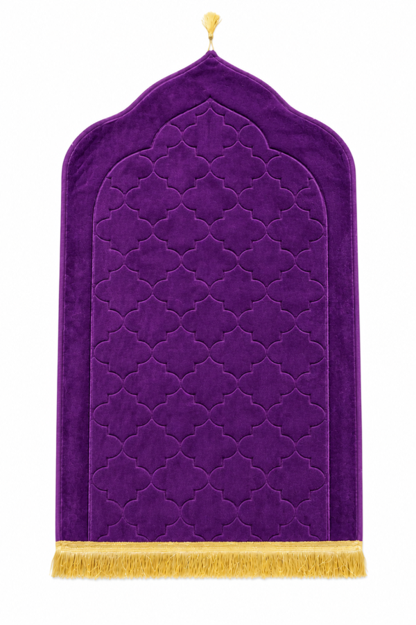 Name: laser cutting janamaz
colour: purple 🟪
size: 27×42
Weight: 660 gm
washable